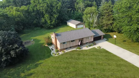 s69w22060 Sonoma, Big Bend, WI 53103