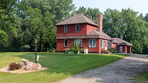 710 W Main, Lena, WI 54139