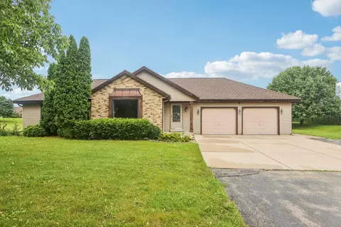 8896 S 51st, Franklin, WI 53132