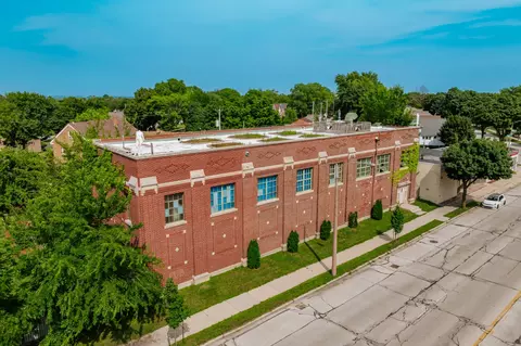 6618 W Lisbon, Milwaukee, WI 53210
