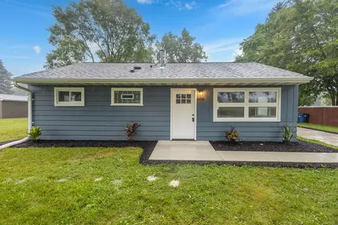 1404 E Alan, Oak Creek, WI 53154