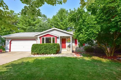 w200n16485 Pine, Jackson, WI 53037