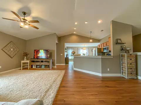 2783 Edwards #D, East Troy, WI 53120