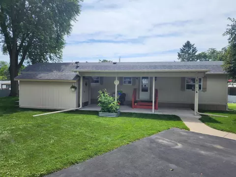 1473 Greenfield #138, Burlington, WI 53105