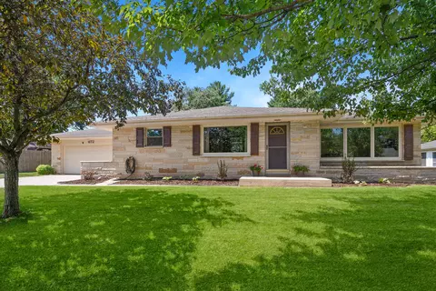 672 S 14th, West Bend, WI 53095