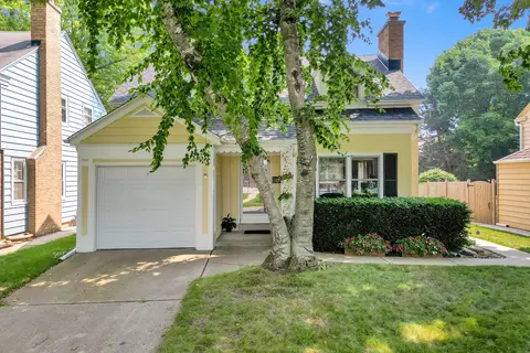 4758 N Ardmore, Whitefish Bay, WI 53211