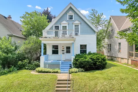 2947 N Newhall, Milwaukee, WI 53211