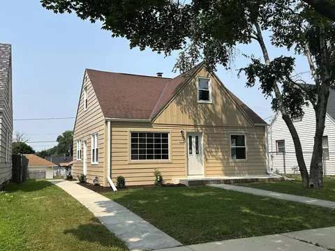 5313 N 44th, Milwaukee, WI 53218