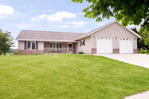 875 Odawa, Kewaskum, WI 53040