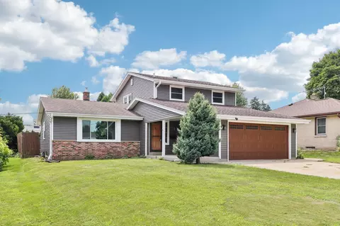 1725 Cedar, South Milwaukee, WI 53172