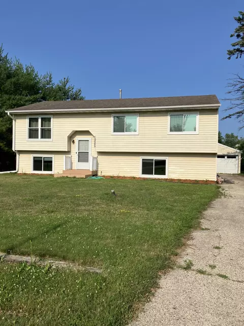 10525 3rd, Pleasant Prairie, WI 53158