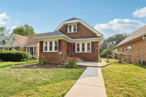 2356 S 57th, West Allis, WI 53219