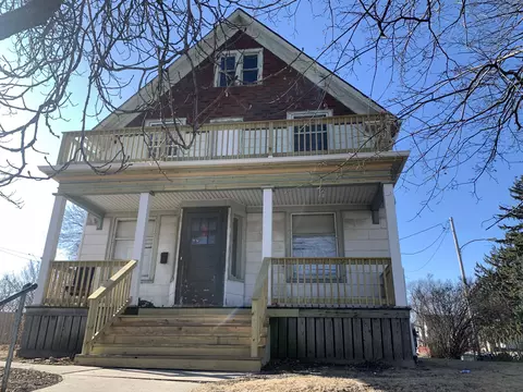 3461 N 9th, Milwaukee, WI 53206