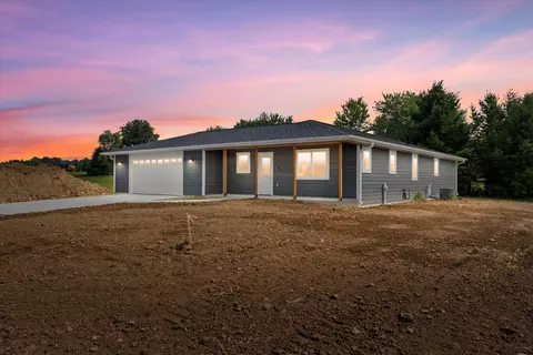 90 Mcdermott, Random Lake, WI 53075