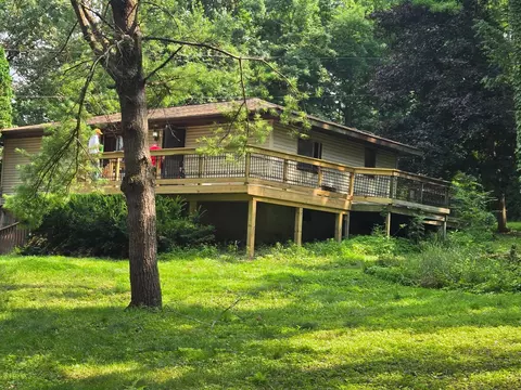 W8437 County Highway Cs, Arlington, WI 53955