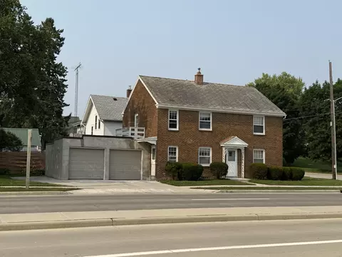 1102 Waldo, Manitowoc, WI 54220