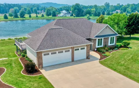 w4351 Lake Drive, Lima, WI 53093