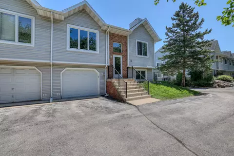 1829 Woodburn #D, Waukesha, WI 53188