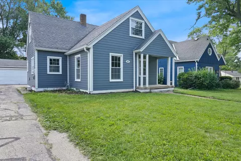 921 Michigan, Waukesha, WI 53188