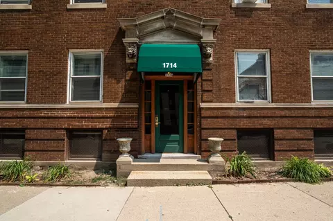1714 E Kane #H, Milwaukee, WI 53202