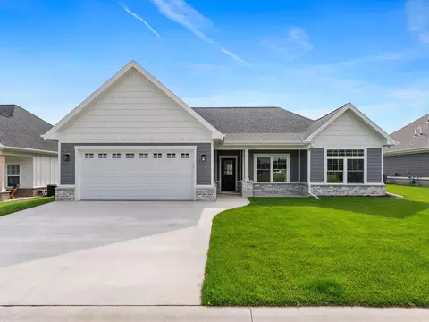 1339 Wolf, Manitowoc, WI 54220