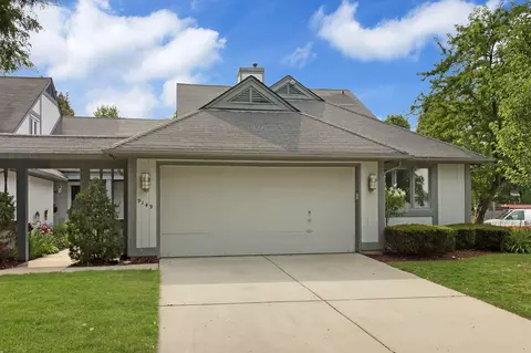 9149 N Briarwood, Bayside, WI 53217