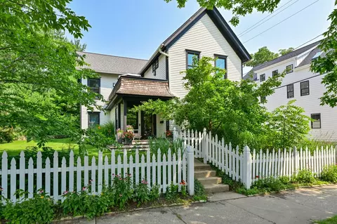 124 W Vine, Milwaukee, WI 53212