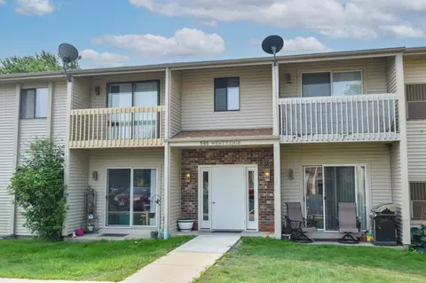 645 Westridge #7, West Bend, WI 53095
