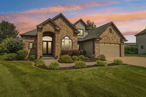 5121 S 111th, Hales Corners, WI 53130