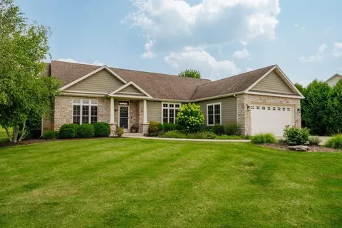 w4633 Pebble Drive, Lafayette, WI 53121