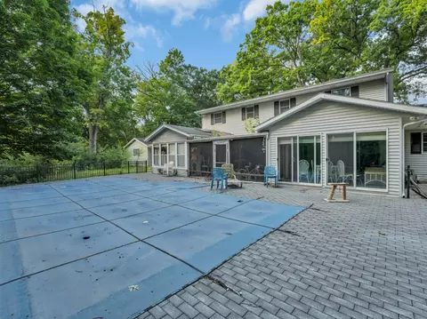 1405 N English Settlement, Burlington, WI 53105