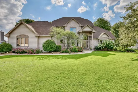 w144n7085 Terrace, Menomonee Falls, WI 53051
