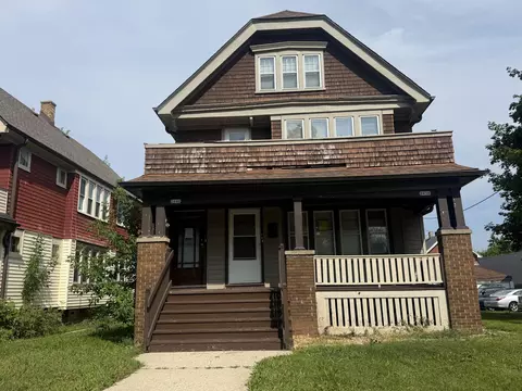 2438 N 51st #2440, Milwaukee, WI 53210