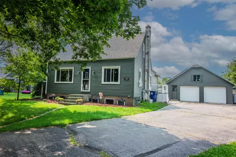 119 Oak, Slinger, WI 53086