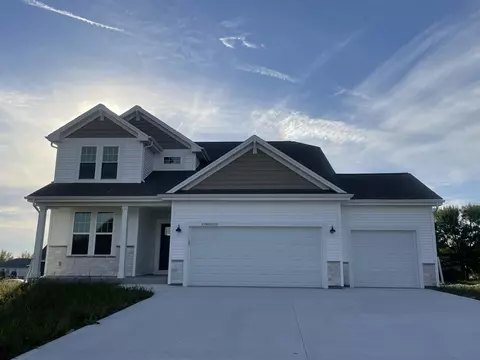 w168n10125 Bittersweet, Germantown, WI 53022