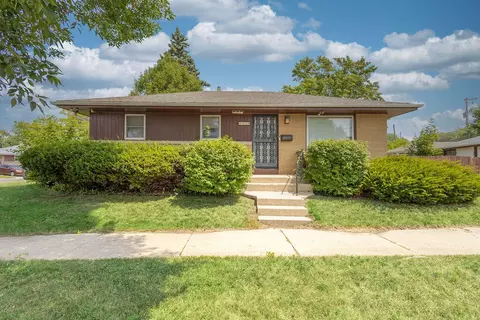 4824 N Evans, Milwaukee, WI 53218