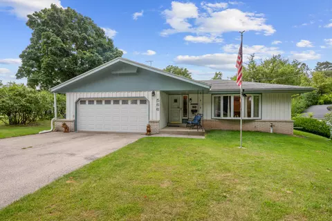 566 W Wisconsin, Pewaukee, WI 53072