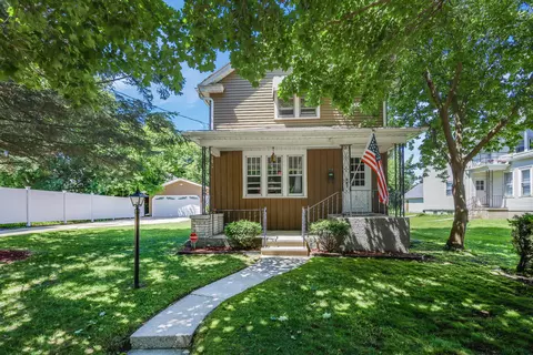712 N 5th, Manitowoc, WI 54220
