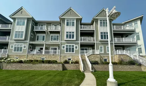 303 Pennsylvania #205, Sheboygan, WI 53081