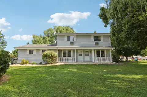 713 Aber, Waterford, WI 53185