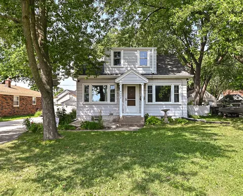 4337 S 45th, Greenfield, WI 53220