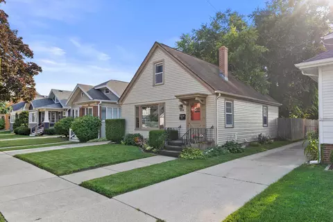 804 Cleveland, Racine, WI 53405