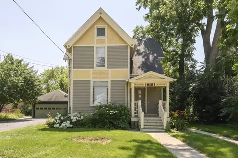 209 Wright, Waukesha, WI 53186
