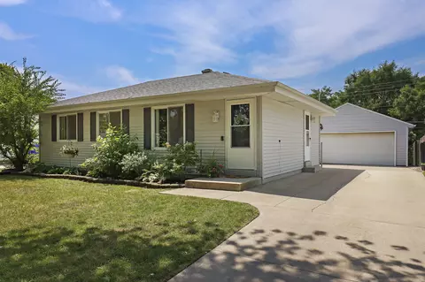 8312 28th, Kenosha, WI 53143
