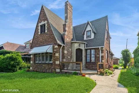 4318 N 21st, Milwaukee, WI 53209