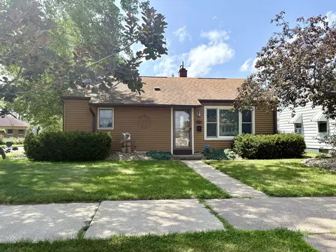 2624 14th, La Crosse, WI 54601