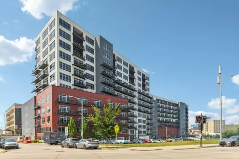 106 W Seeboth #908, Milwaukee, WI 53204