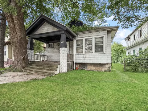 3750 N 27th, Milwaukee, WI 53216