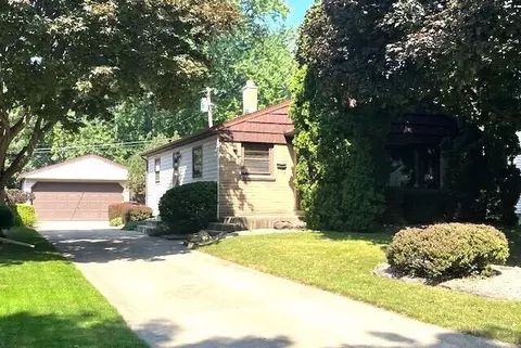 1201 S 106th, West Allis, WI 53214