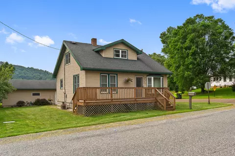 302 Gilbertson, Chaseburg, WI 54621